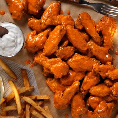 Famous Wings ideal para 4 personas 1590 g (24 a 30 piezas)