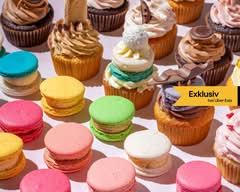 Henri's Cafe & Cupcakes 🧁