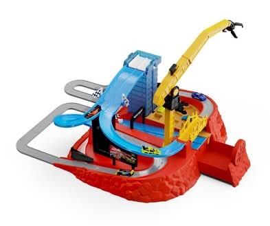 DRIVEN by Battat City Race Playset