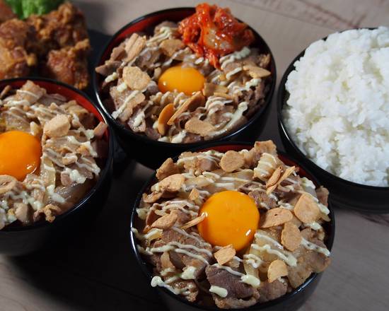 【ご飯大盛り無料】悪魔的スタミナ丼！！