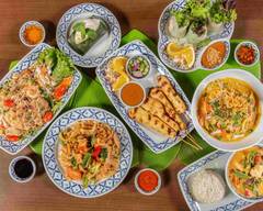 Sisters Thai Kitchen (Blue Oaks Blvd)