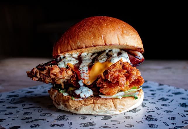 Hangin' Burger incl. free side