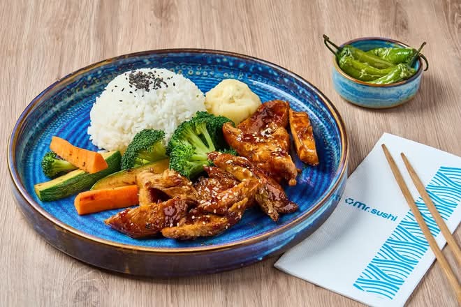 Teriyaki - Pollo en Salsa Teriyaki con Verduras y Puré