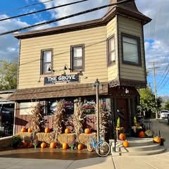 The Grove Pub & Grill
