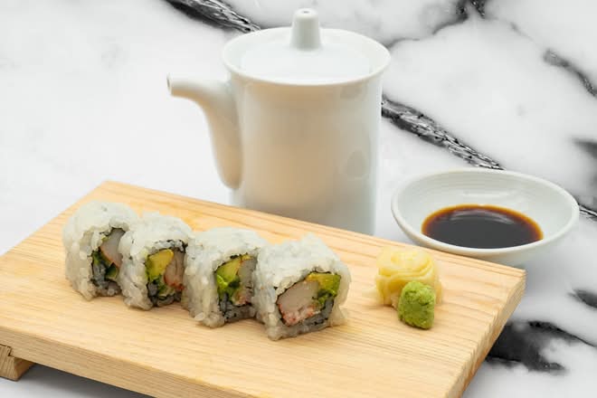 California Roll Platter (32 pcs)