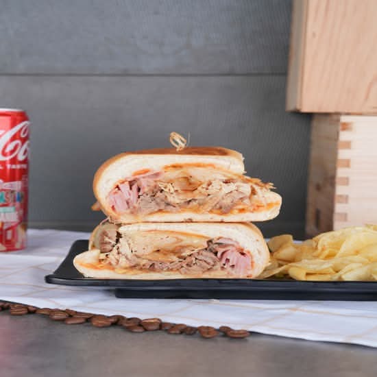 Sándwich Tripleta