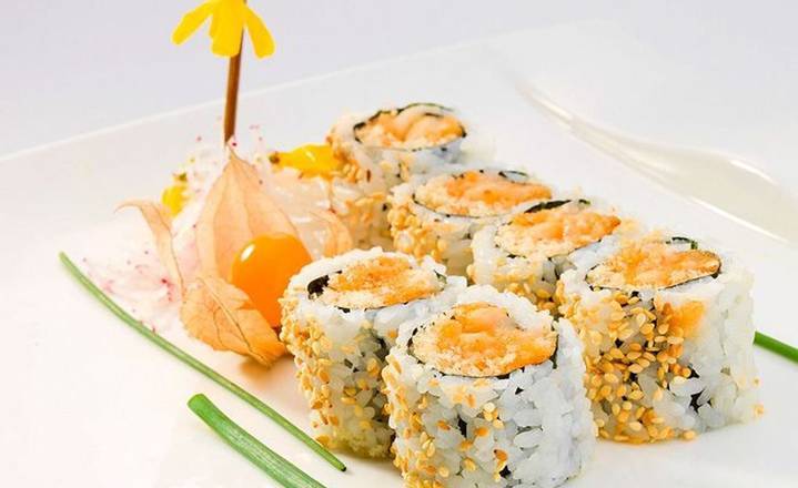 Spicy Salmon Crispy Roll (8 Pieces)