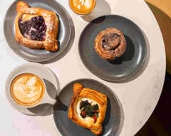 Republik Coffee Lounge