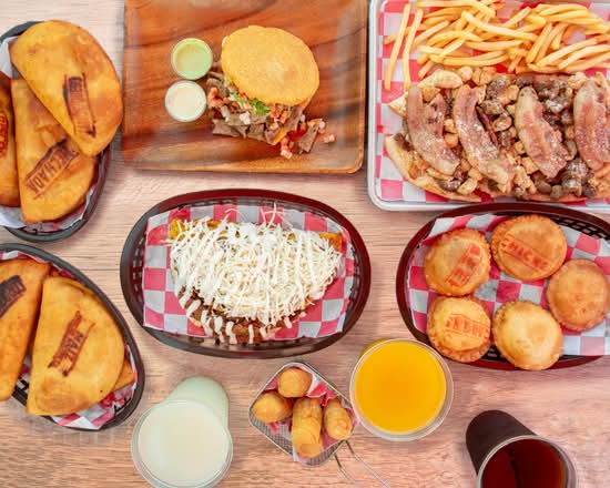 El Pana Baruch (504 US Highway 17 92 N)