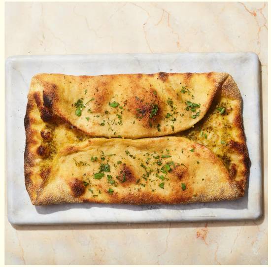 NEW Pesto Folded Garlic Bread (VE)