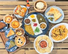 Bloommin CafeBar +Art +Music