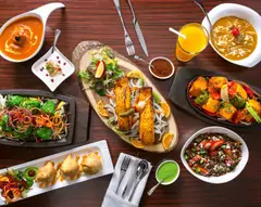 Chakh Le Foodie (9242 Hudson Blvd N)
