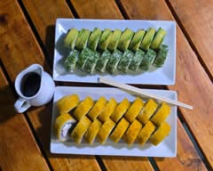 Pepe's Sushi & Sándwich