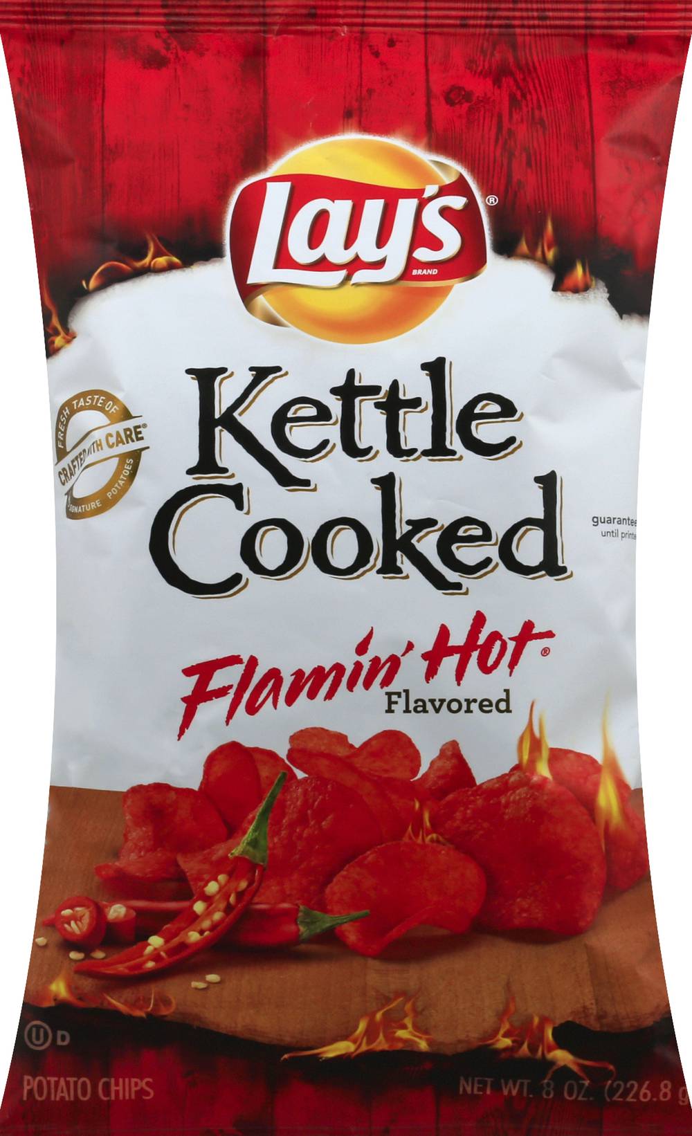 Lay's Kettle Cooked Potato Chips, Flamin' Hot (8 oz)