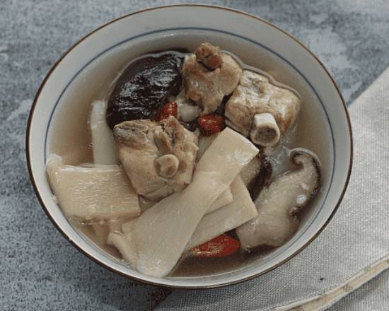 香菇竹筍小排湯