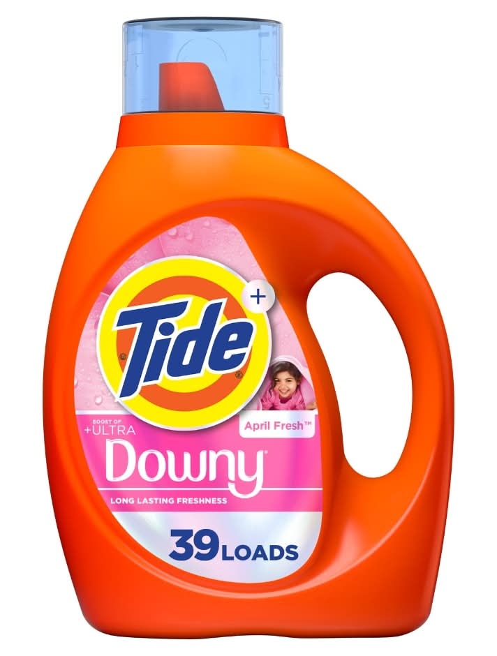 Tide A Touch Of Downy Liquid Laundry Detergent, April Freshness (69 fl oz)