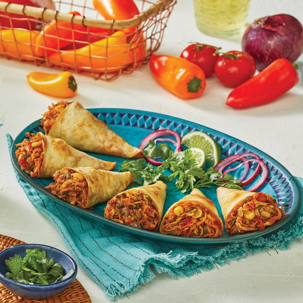 M&M Food Market Chicken & Cilantro Quesadilla Cones (300 g)