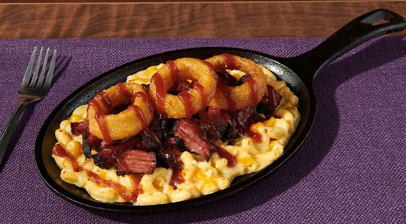 SMOKEHOUSE MAC 'N' CHEESE SKILLET