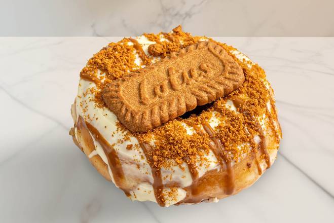Lotus Biscoff with white chocolate sauce - Doughnut