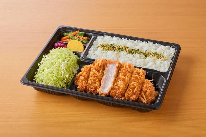 三元麦豚ロースかつ弁当（110g）