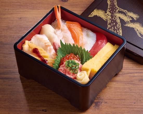 特上ちらし 【 V2862 】Deluxe Chirashi