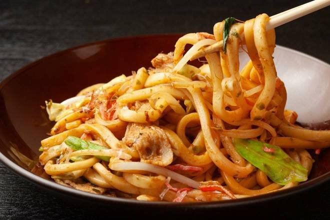 Stir-Fried Udon Noodles