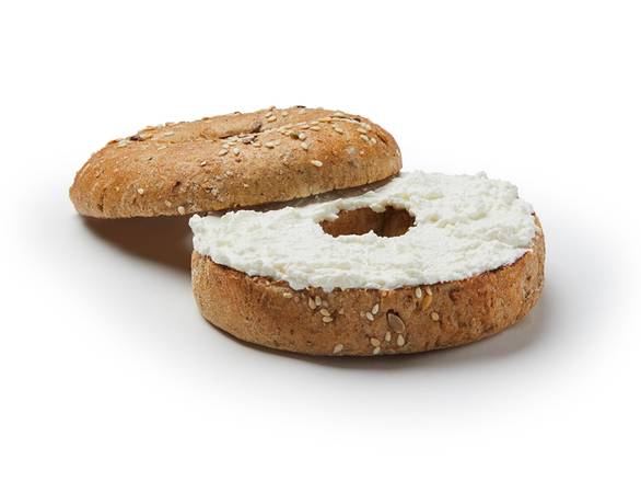 Bagel de cereales con queso crema