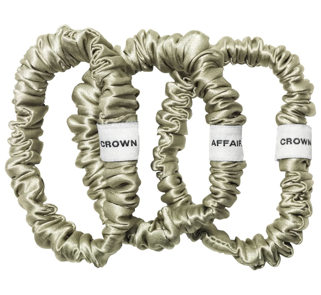 Crown Affair The Silk Scrunchie No. 001 Set Olive