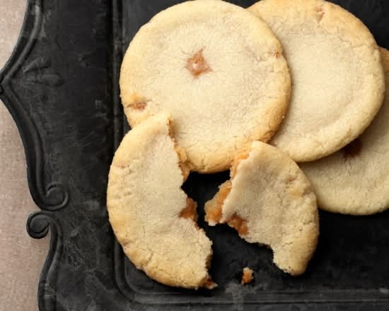 2層仕立ての塩キャラメルソフトクッキー　4枚入（成城石井自家製）　J-070