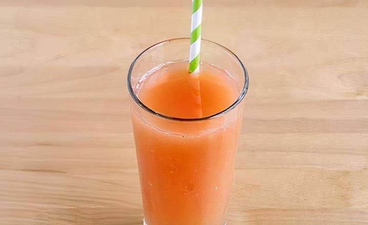 Jus de pamplemousse fraîchement pressé / Freshly Squeezed Grapefruit Juice