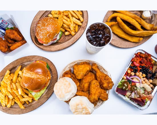 Castle Chicken - 2041 Grand Concourse (2041 Grand Concourse)