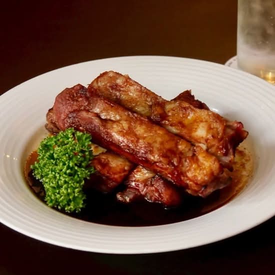 日本のスペアリブ発祥の店「アメリカンクラブハウス」Japan's sparerib