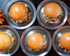 RED BEAR N’ BURGER - Champion de France du Burger