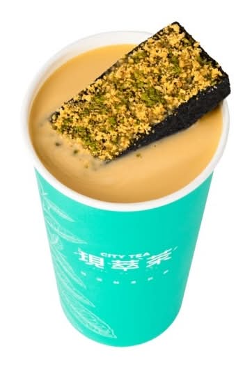 熱這不是豬血糕芝麻風味奶茶