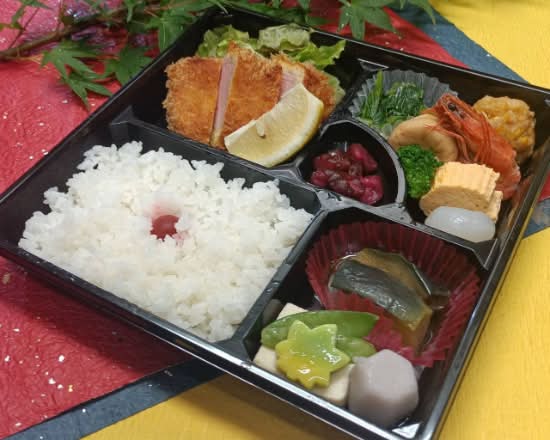 【未使用】三段弁当　白木　山水　和食　料亭 心温まる和食をお届け！】割烹 山水亭 Kappou Sansuitei【下都賀 壬生