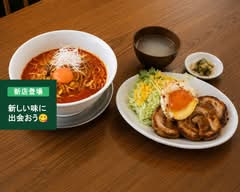 メシヤ、アカシア