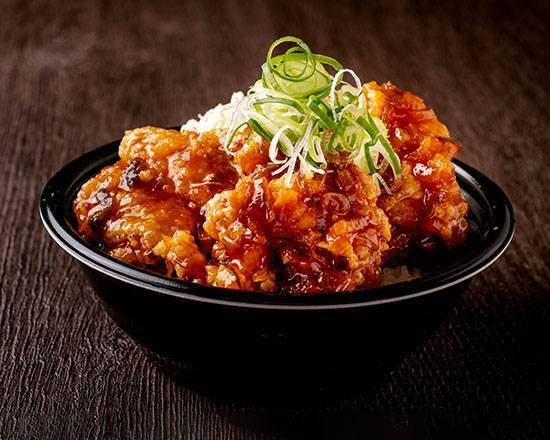 油淋鶏げんこつ唐揚げ丼 3個 Yurinchi Fried Chicken Rice Bowl (3 Pieces)