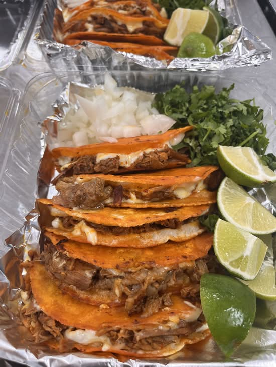 El Súper Tacos (1312 North Salisbury Boulevard)