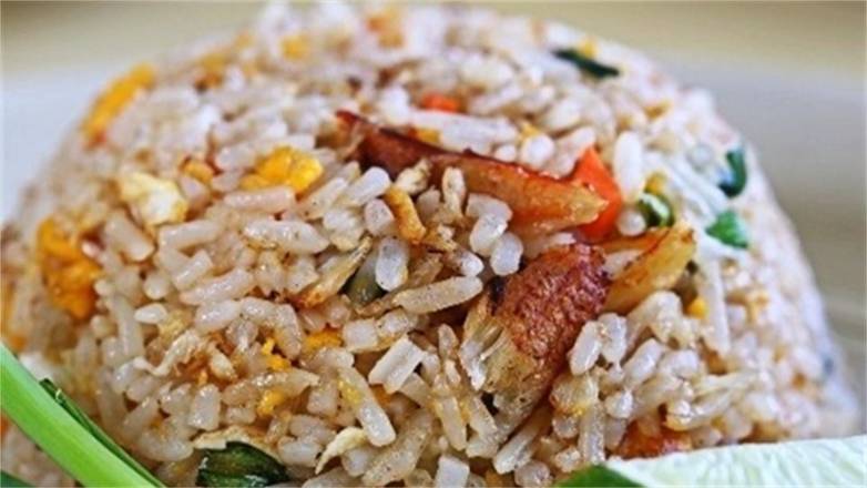 F1.Chicken Fried Rice-鸡炒饭