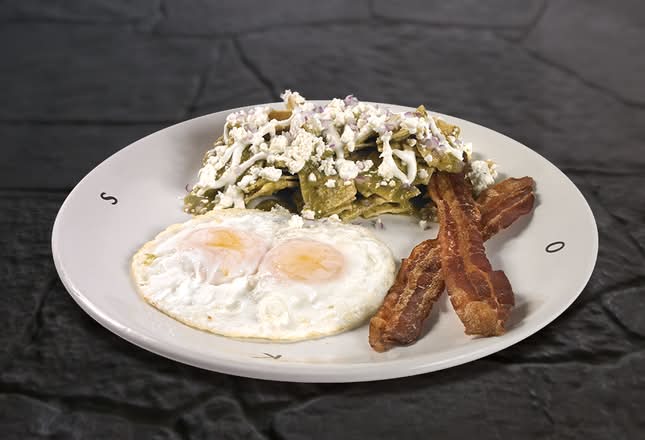 Huevos Fritos con Tocino