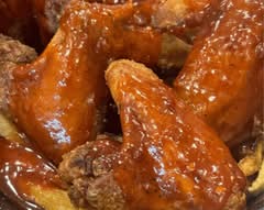 The Avenue Que And Kitchen