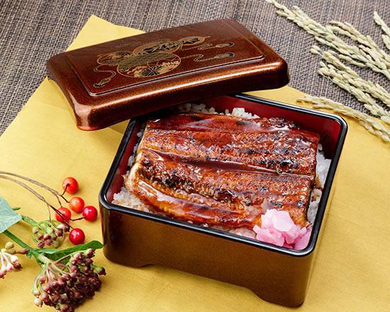 【梅】香ばし鰻重(半尾)　[regular]Broiled eel box（half fish）