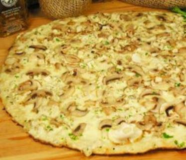 Chicken Alfredo Pizza