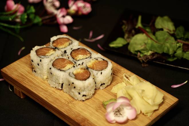 Crunchy Spicy Salmon Roll