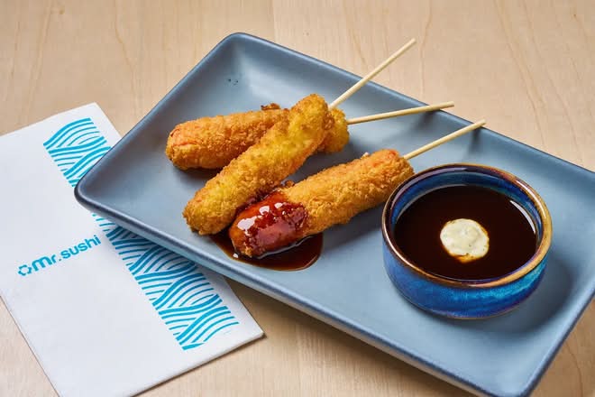 Kushiague de Cangrejo - Brochetas Rellenas de Queso y Kani Empanizado (3 pzas)