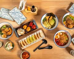 Takumi Essen Chicken & Vegan 🍜 🌱