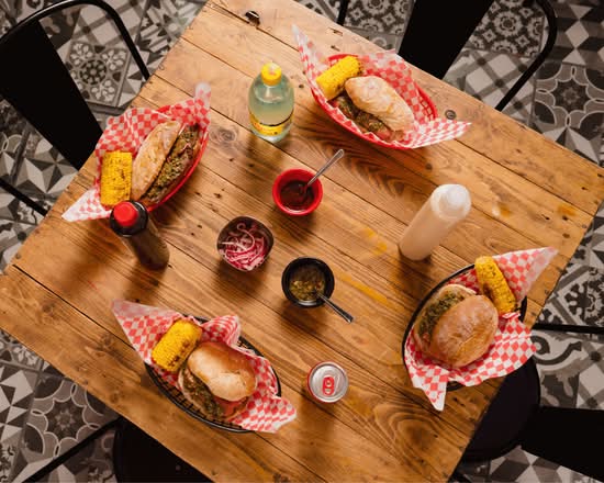 Los Pinches Choripanes