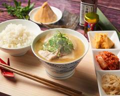 東京豚汁 出汁と味噌の可能性。 本店 Tokyo Pork miso soup shop