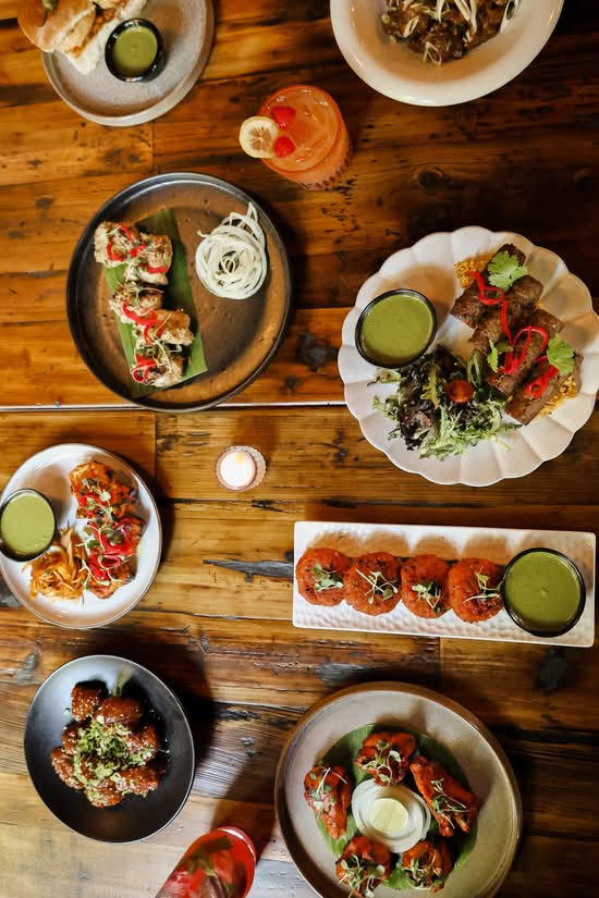 Aamrai Restaurant (1802 Bellevue Ave)