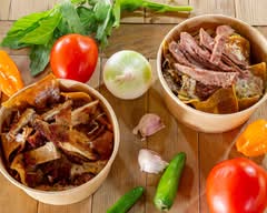 Chilaquiles perros (Cuernavaca)